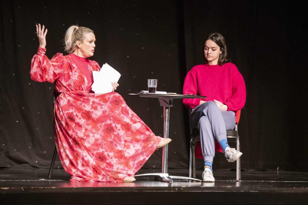 -Gloria-
Zagreb, 220223.
Audicija za glavnu glumicu predstave u suradnji Lude Kuce i Glorie.
Na fotografiji: Petra Dugandzic, Nikolina Prkacin.
Foto: Neja Markicevic / CROPIX